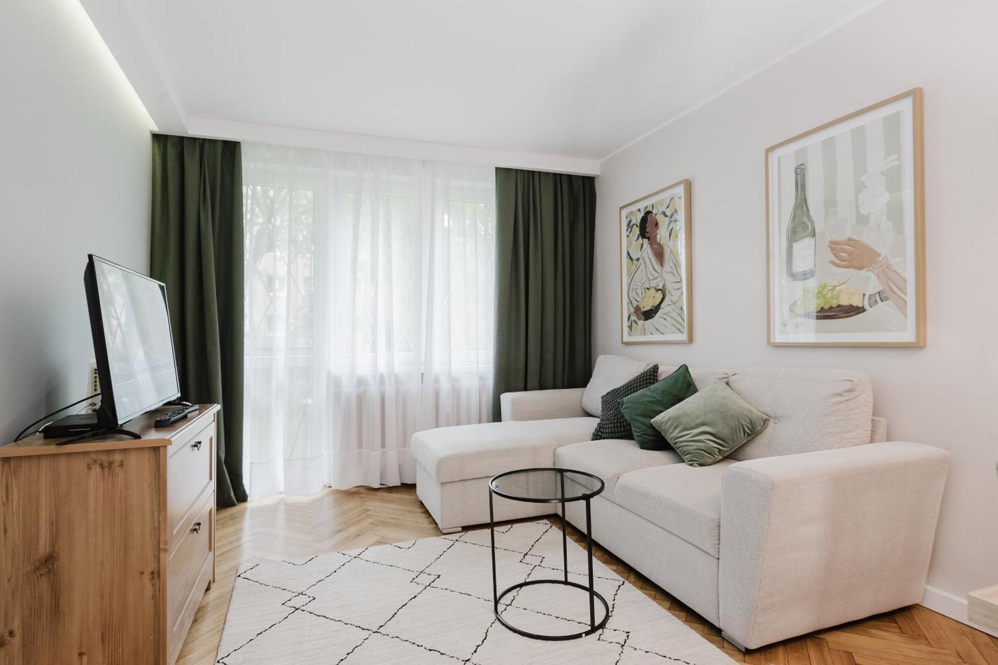 11 Apartment *