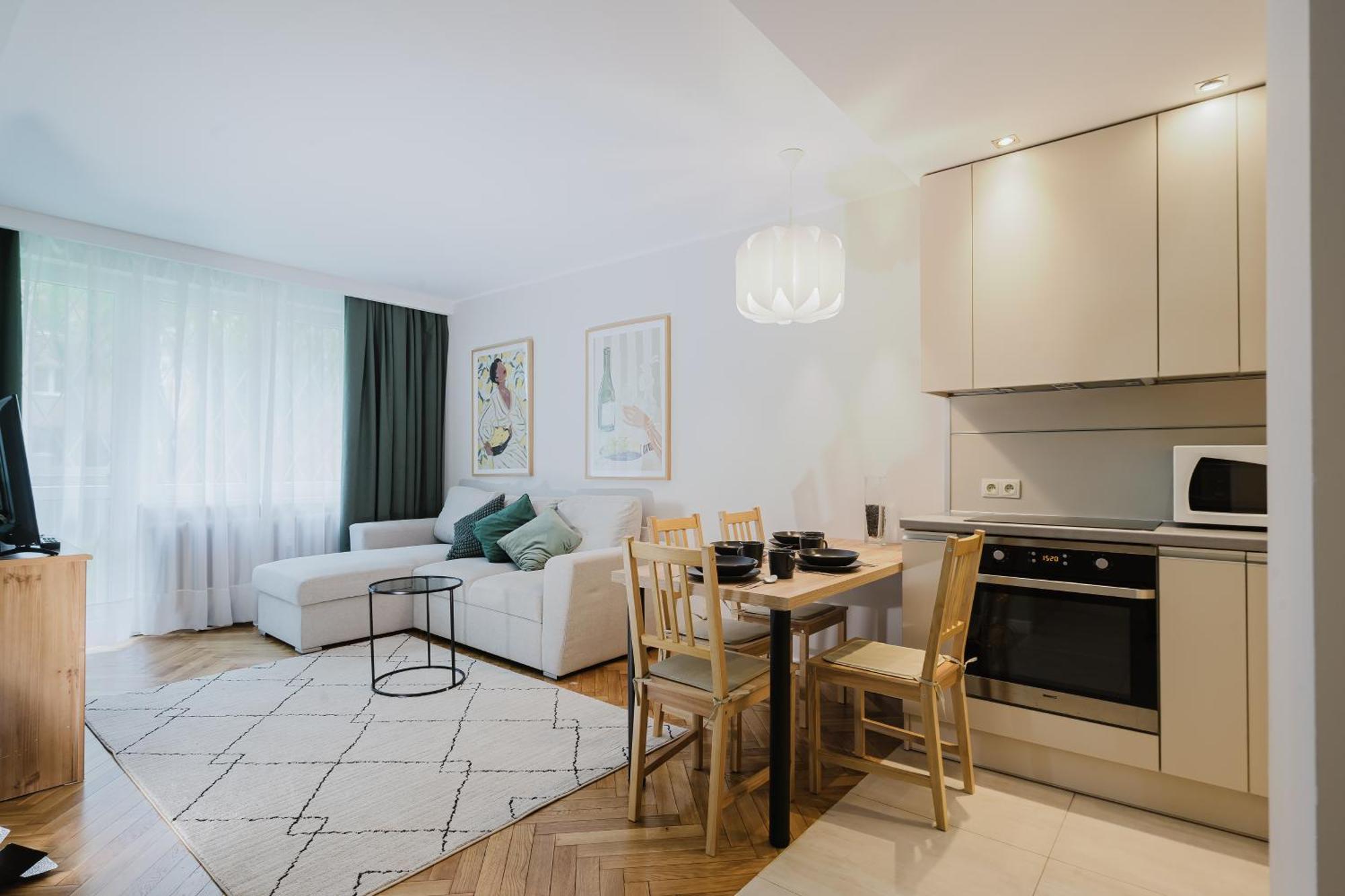 11 Apartment